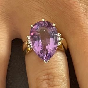 Amethyst pear shape ring